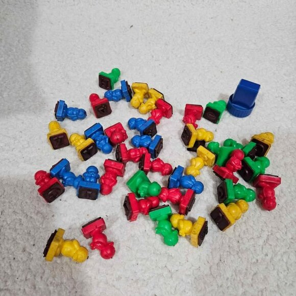 Huge Lot of 35+ Vintage Letter and Number Stamps Vintage Toys - Picture 2 of 2